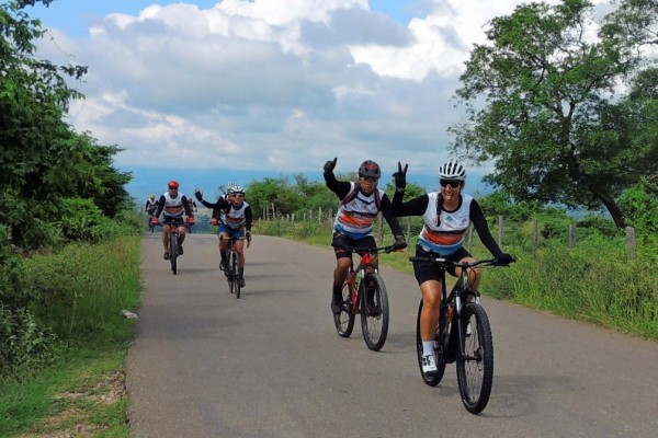 Colombianos a rodar por la ruta Ecorregión La Tatacoa