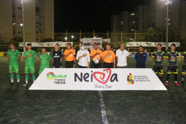 Comenzaron los torneos de fútbol en Canaima y las Granjas