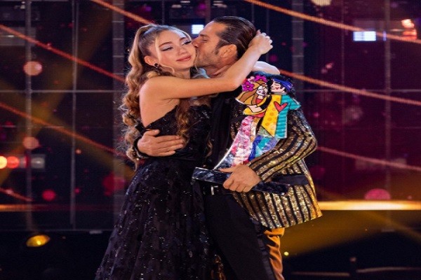 Gregorio Pernía e hija ganan ‘Así se baila’