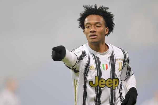 Espectacular túnel y golazo de Cuadrado