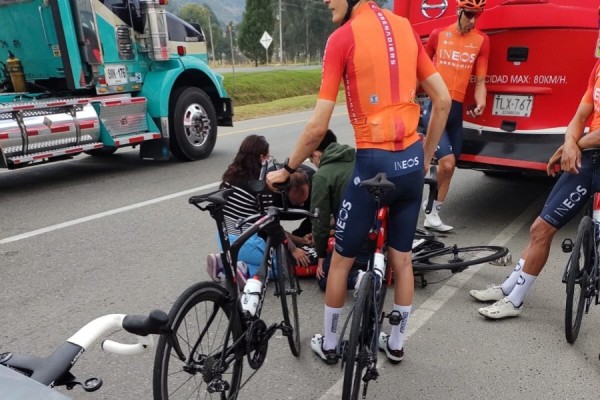 Egan Bernal se accidentó