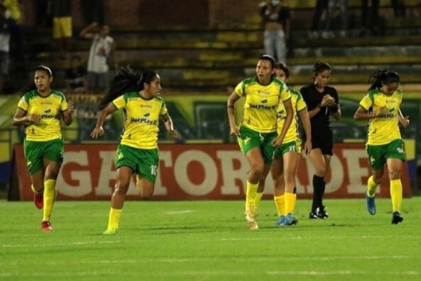 Atlético Huila femenino buscará sus primeros tres puntos en Bogotá