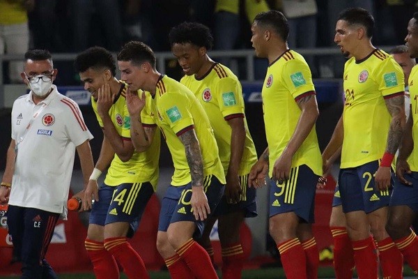 Colombia goleó y sigue soñando con Qatar
