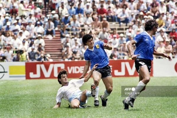 Camiseta de Maradon será subastada