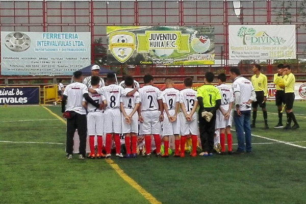 Juan Manuel Andrade y Kevin Cerquera esperan vestir la camiseta de Envigado