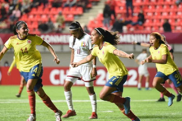 Selección femenina goleó y está a un paso del Mundial sub20