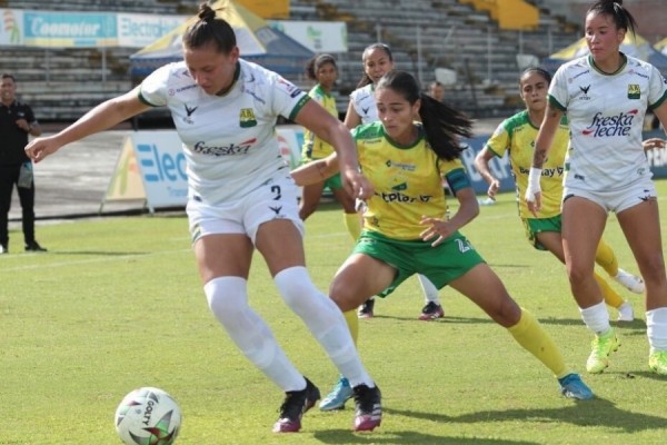 Atlético Huila femenino goleó y se ilusiona con los Play-off