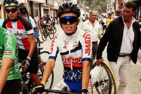 Ciclista falleció tras accidente en Vuelta de la Juventud