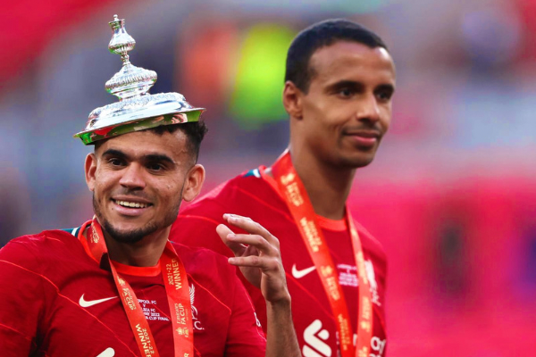 Luis Díaz de nuevo campeón con el Liverpool