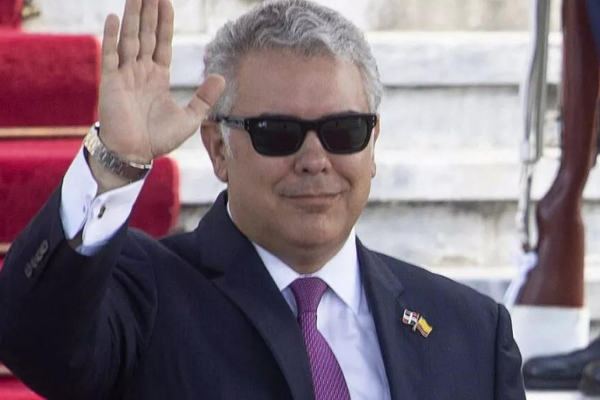"Si pudiera presentarme, estaría en la pelea y sería reelecto”: Duque