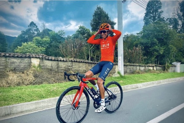 Egan Bernal sigue avanzando en su recuperación