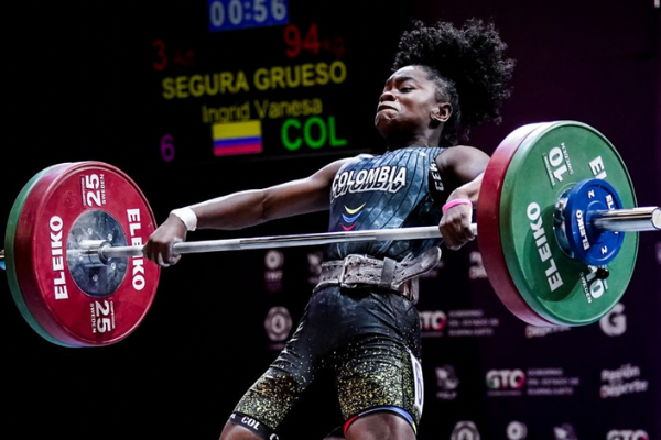 Ingrid Segura brilla en el Mundial de pesas sub17