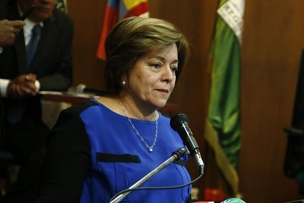 Vuelven la jornada nocturna desde las 6:00 p.m. y el pago de horas extra: MinTrabajo