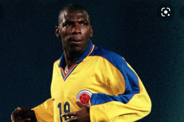 Arley Dinas, de estar en la Selección a trabajar en una ladrillera