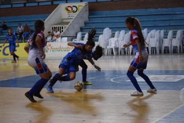 En Neiva Inició un nuevo proceso de fútbol sala femenino