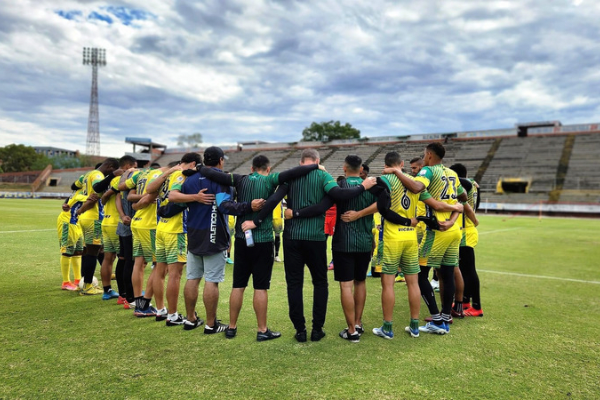 Atlético Huila visita a Leones