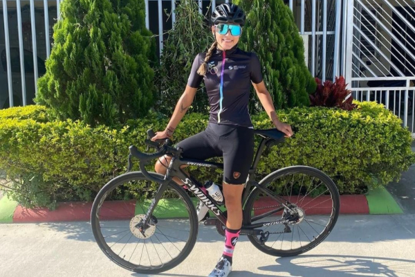 Ciclista huilense tercera en inicio de la Vuelta al Magdalena
