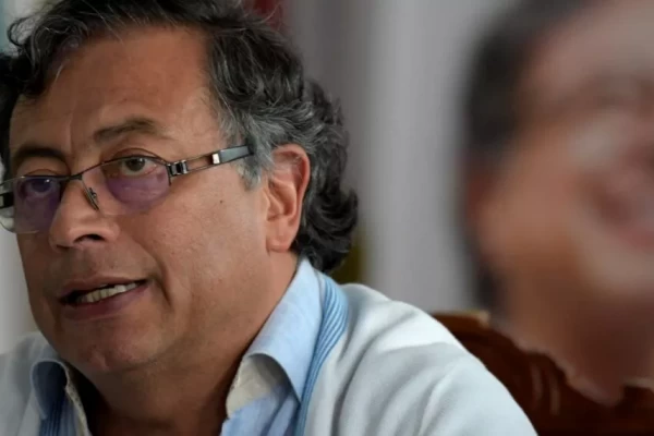 Petro da pistas de cuánto pagaría por tierras