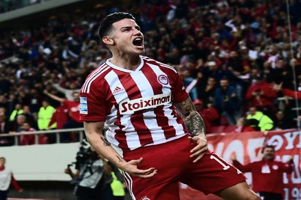 James Rodríguez anoto su primer gol en la Superliga de Grecia.