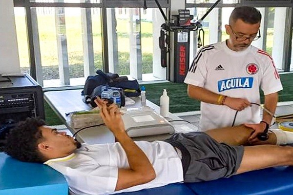 Luis Díaz se recupera en la sede de la Selección Colombia en Barranquilla