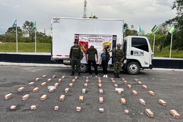 Incautan más de 160 millones de pesos en base de coca