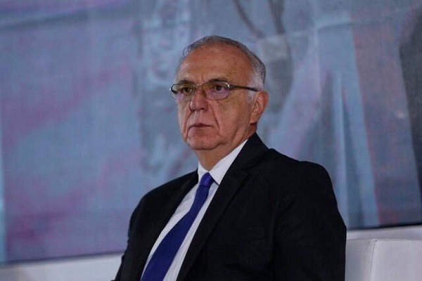Ministro de Defensa acusado de corrupto en Guatemala