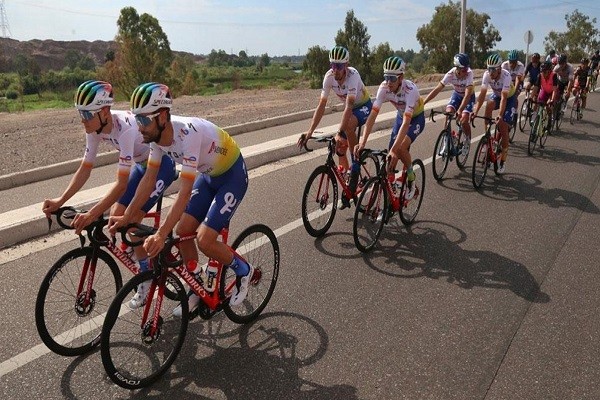 Los ciclistas colombianos están dando de qué hablar en Argentina