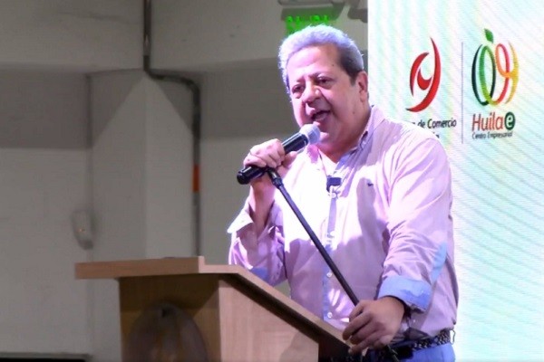 Una noche de homenajes para el Gobernador del Huila
