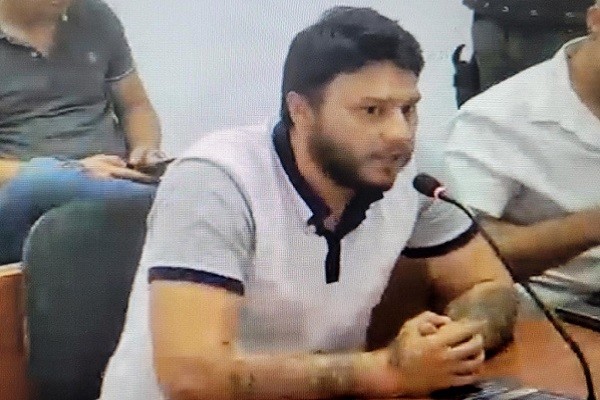 Llevaba al muerto como copiloto y en su propio carro
