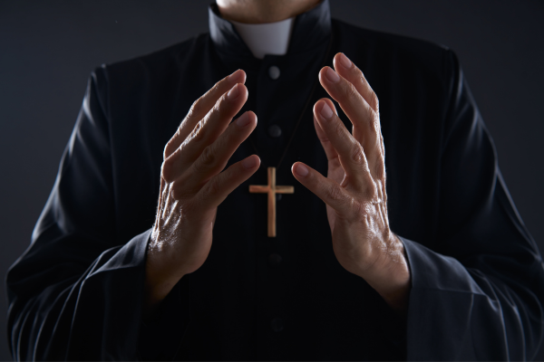 En libertad religiosos que atentaron contra la vida de un uniformado