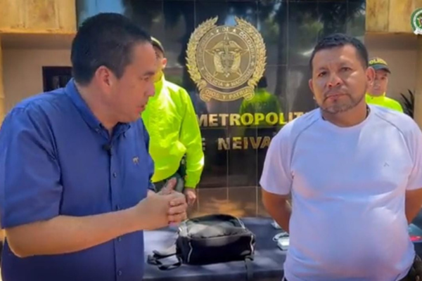 Taxista Opita entregó elementos olvidados en un Taxi