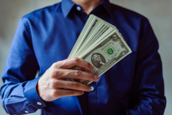 El dólar volvió a retomar su tendencia al alza