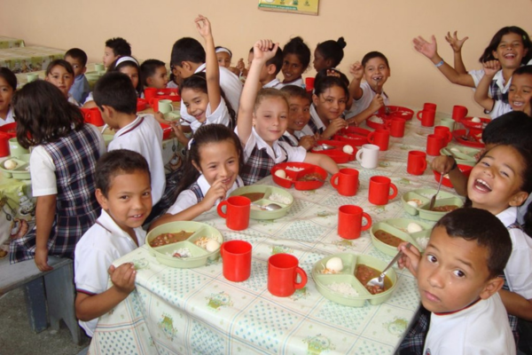 El PAE ya no brindará almuerzos a los niños del Huila que estudien en jornada completa