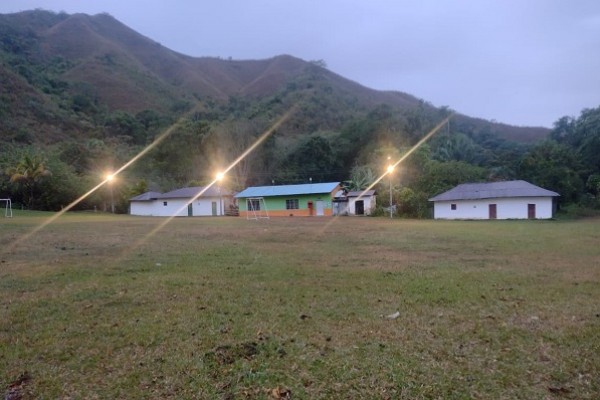 Órganos en zona rural de Neiva, ya tiene alumbrado público