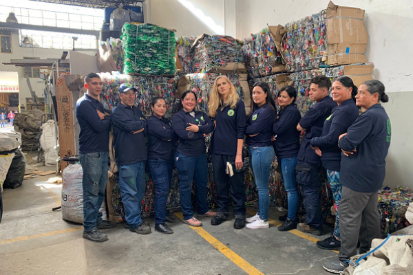 La diplomática que se metió en el reciclaje