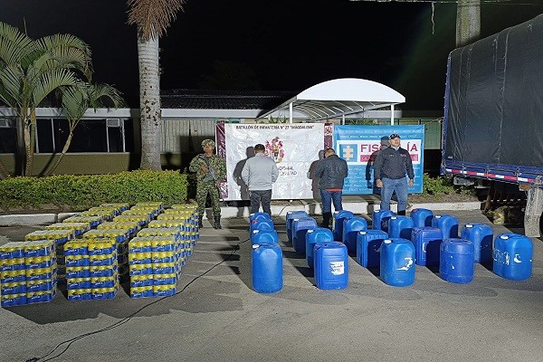 100 galones de ácido sulfúrico fueron confiscados en el sur del Huila