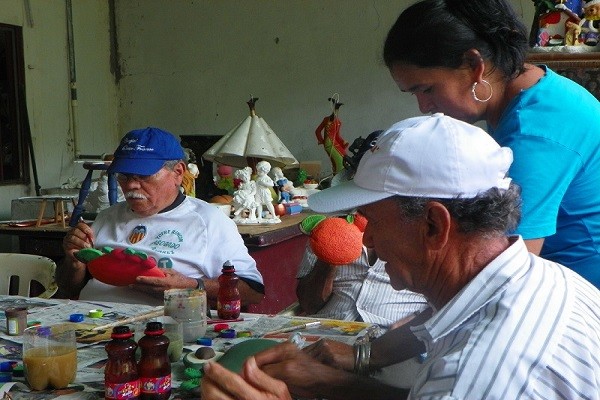 El subsidio familiar impactará a más de 2.1 millones de personas de la tercera edad