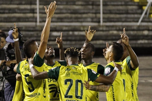 Atletico Huila se prepara para enfrentar a Millonarios en el Campín