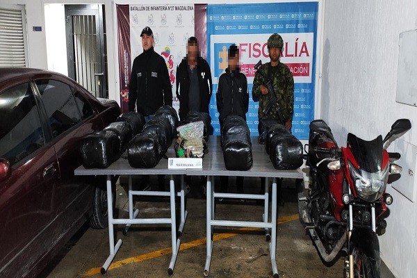 Pretendían sobornar a tropas, para pasar marihuana