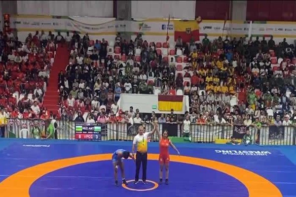 Lucha femenina debutó en la lucha de los Juegos Nacionales