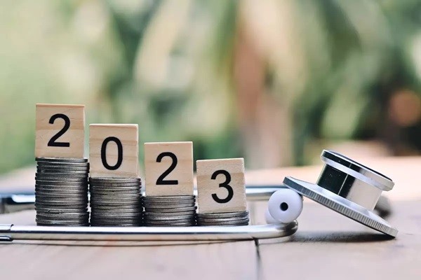 Sistema de salud terminando el año con crisis financiera