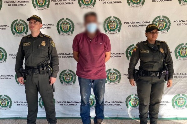 Captura de un hombre por violencia contra servidor público