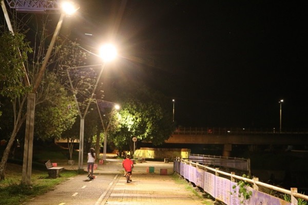 ESIP continúa iluminando la ciudad