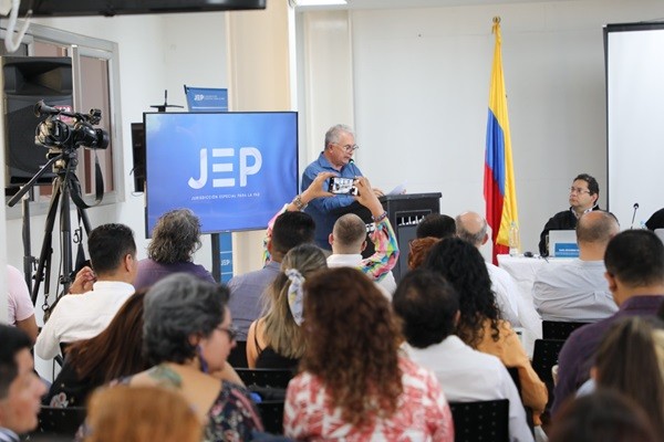 Gobernador del Huila, en seguimiento con el proceso de paz en Pitalito