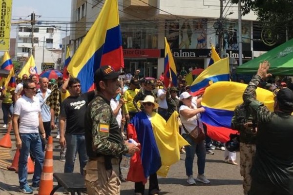 Masiva participación contra el Gobierno de Petro