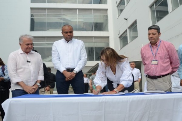 Arranca fase final de construcción de la Torre Materno Infantil