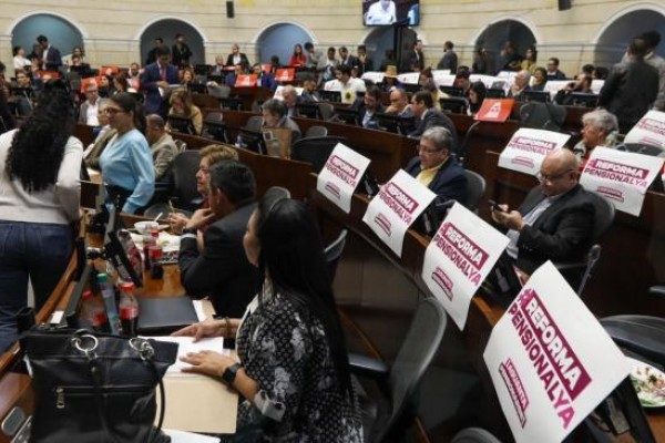 Senado le dio visto bueno a la reforma pensional de Petro