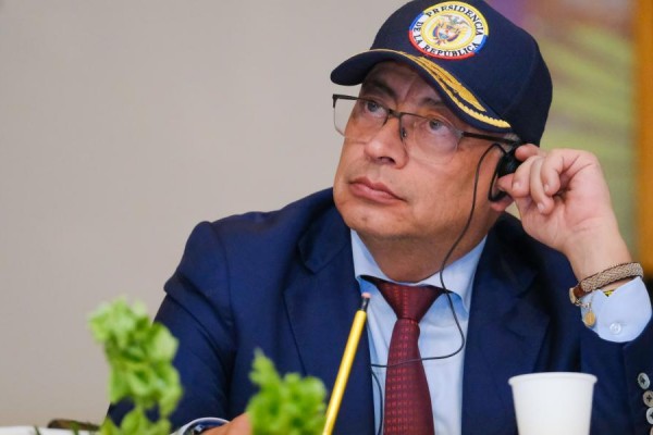 Presidente Petro sigue subiendo en desaprobación