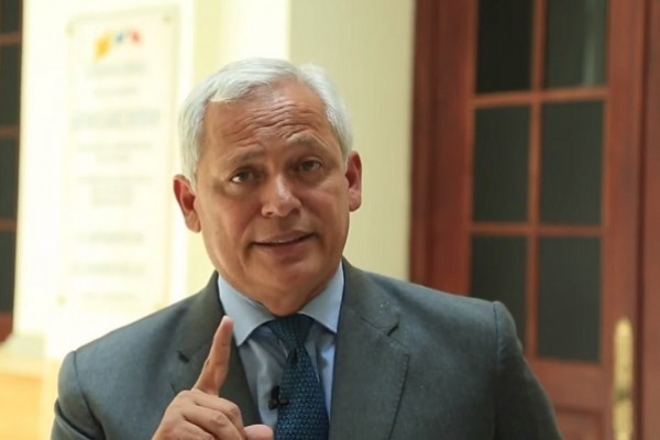 Hernán Andrade anda en busca de partido político