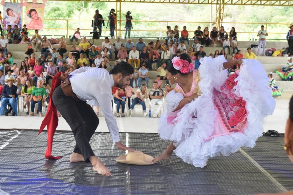 La alegría de las rondas sampedrinas llegó hasta San Luis